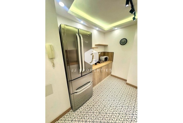 Segunda mano - Apartamento / piso -
Torrevieja - Centro - Muelle Pesquero