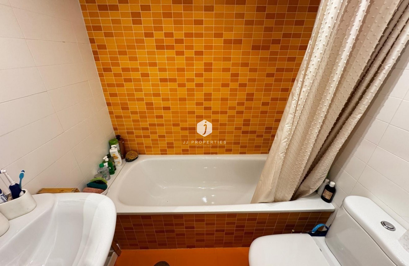 Resale - Apartment / flat -
Torrevieja - Playa del Cura