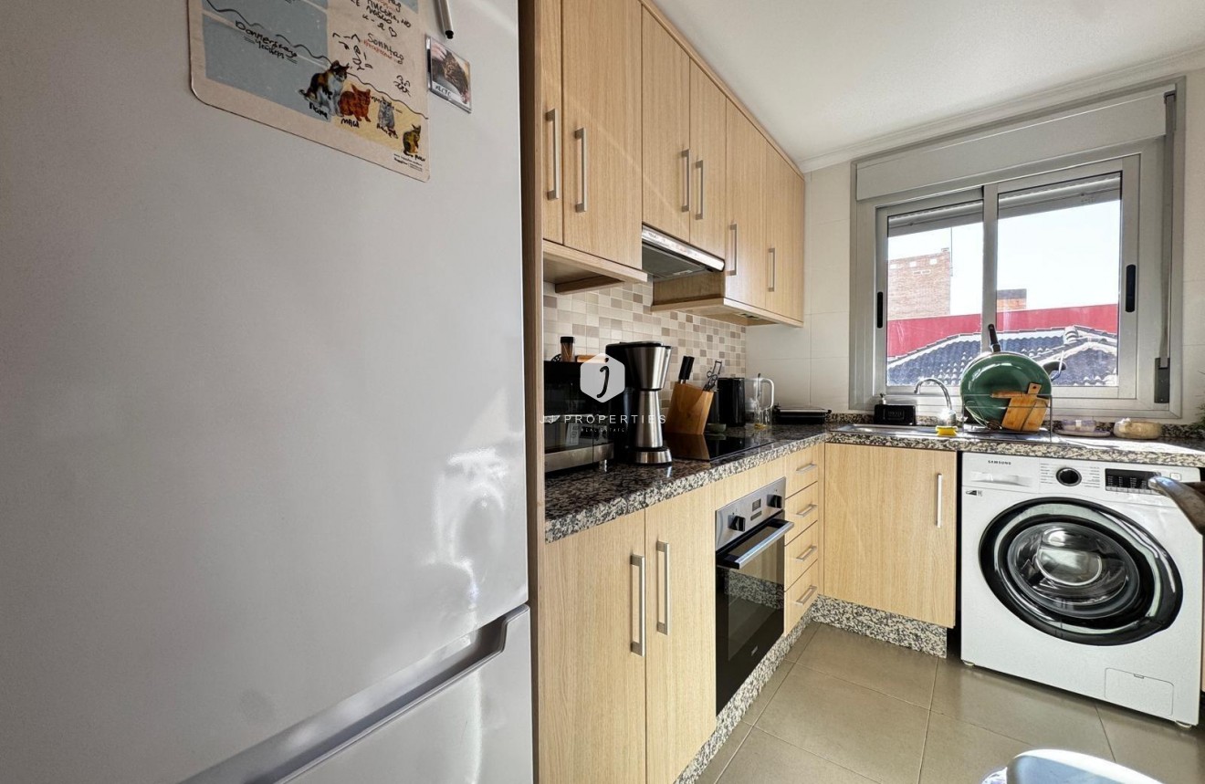 Resale - Apartment / flat -
Torrevieja - Playa del Cura