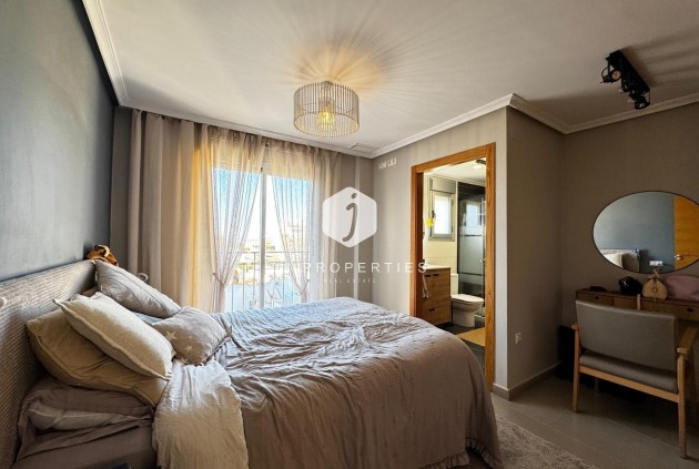 Resale - Apartment / flat -
Torrevieja - Playa del Cura