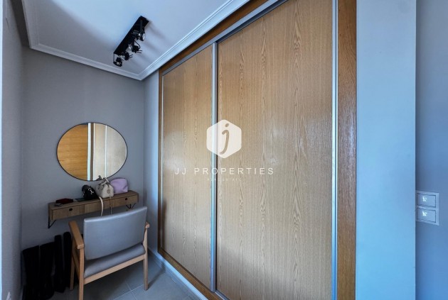 Resale - Apartment / flat -
Torrevieja - Playa del Cura