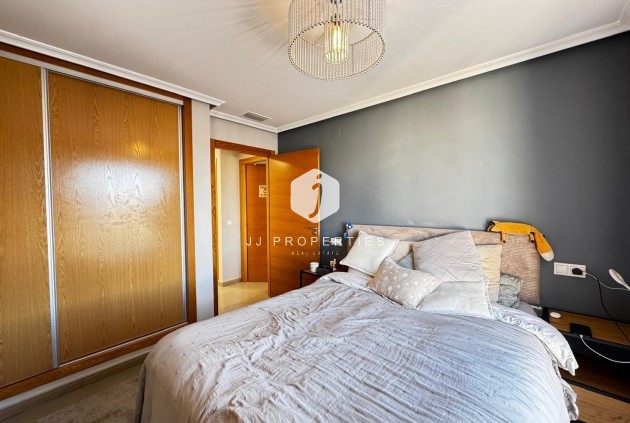 Resale - Apartment / flat -
Torrevieja - Playa del Cura