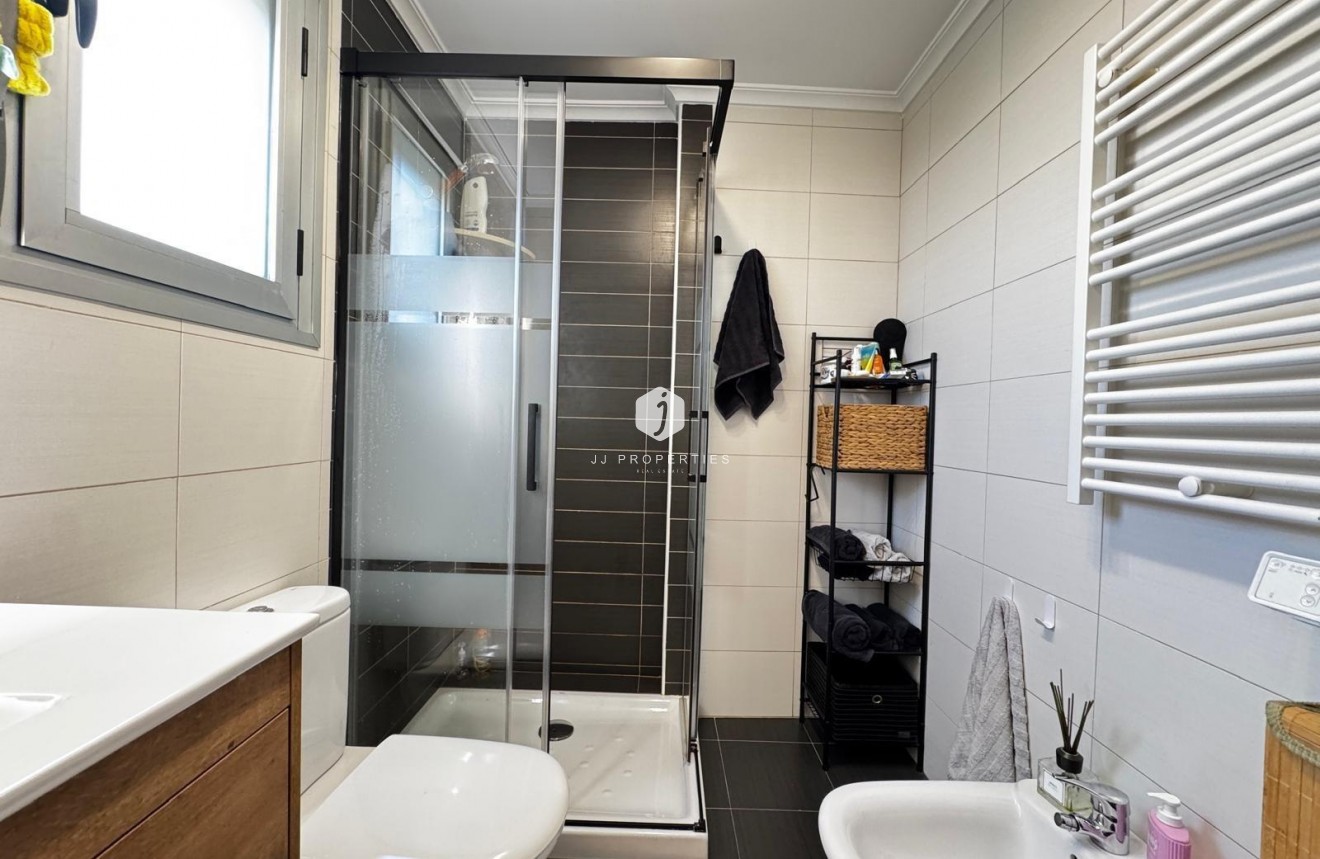 Resale - Apartment / flat -
Torrevieja - Playa del Cura