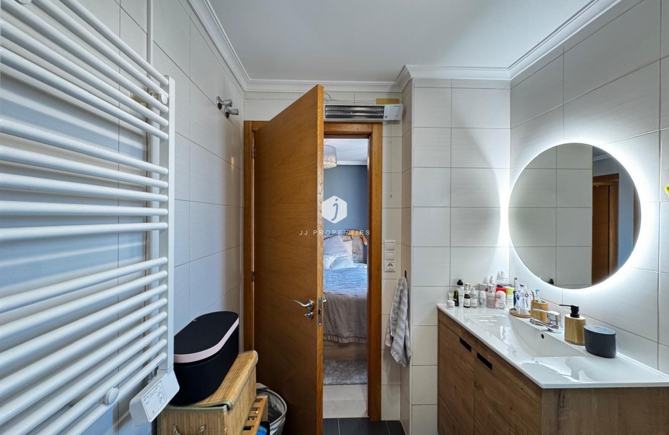 Resale - Apartment / flat -
Torrevieja - Playa del Cura