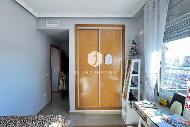 Resale - Apartment / flat -
Torrevieja - Playa del Cura