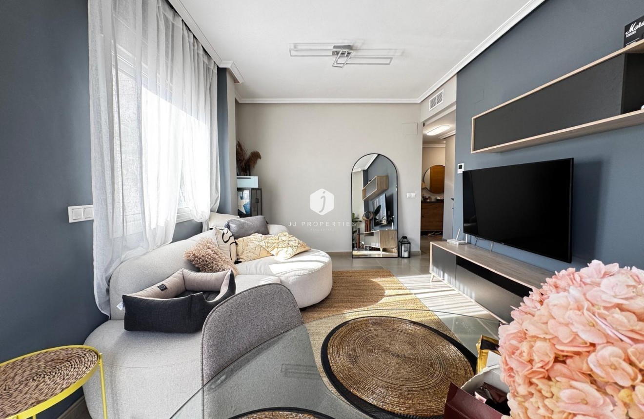 Resale - Apartment / flat -
Torrevieja - Playa del Cura