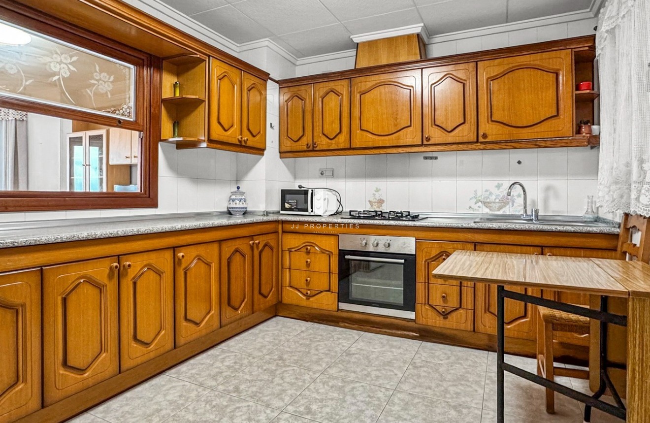 Resale - Apartment / flat -
Torrevieja - Costa Blanca