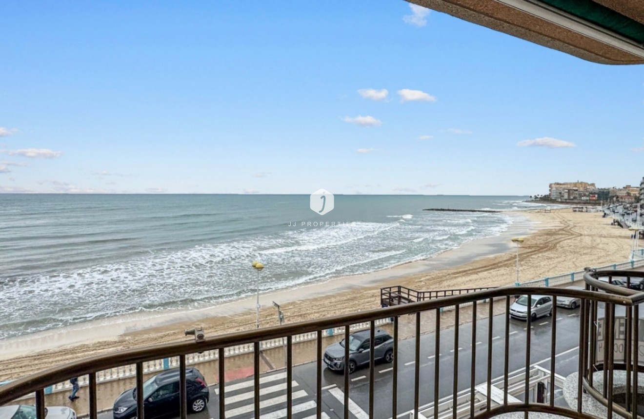 Resale - Apartment / flat -
Torrevieja - Costa Blanca