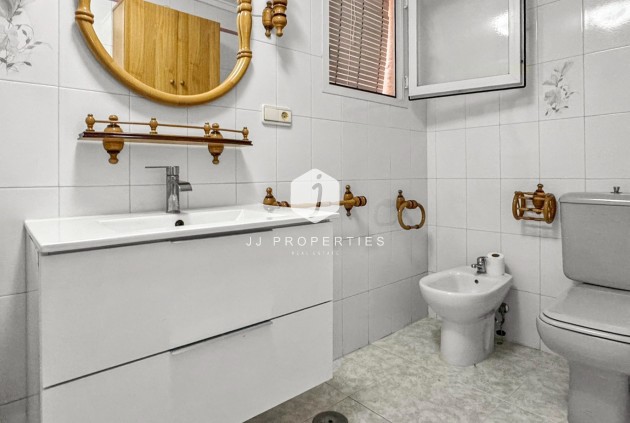 Resale - Apartment / flat -
Torrevieja - Costa Blanca