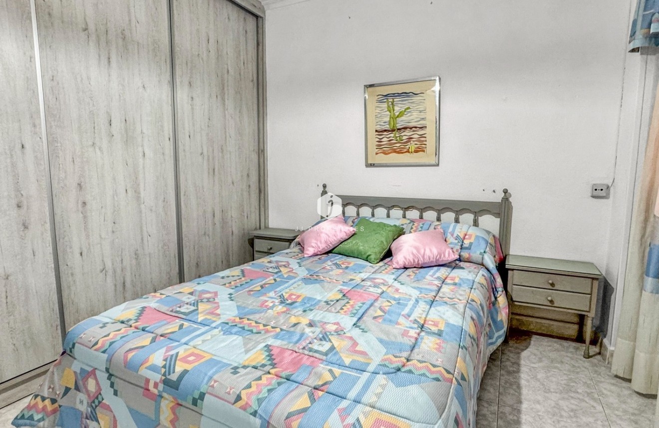 Resale - Apartment / flat -
Torrevieja - Costa Blanca