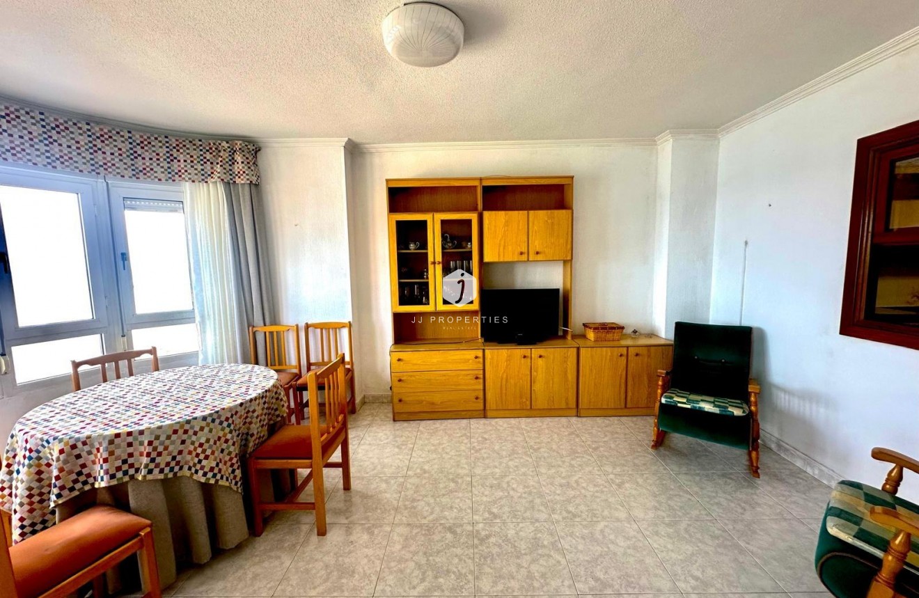 D'occasion - Appartement -
Torrevieja - Centro