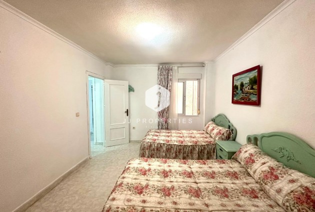 D'occasion - Appartement -
Torrevieja - Centro
