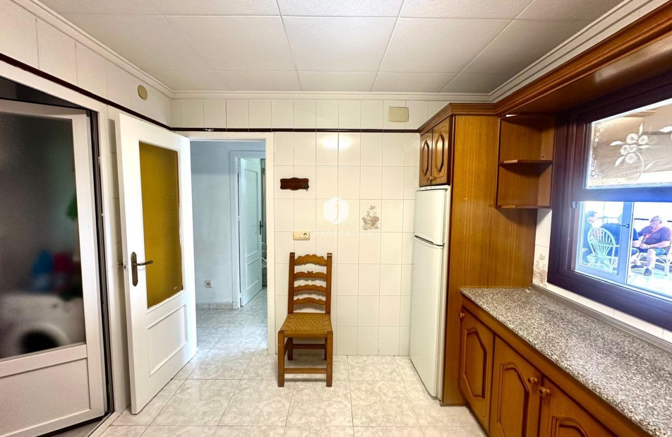 D'occasion - Appartement -
Torrevieja - Centro