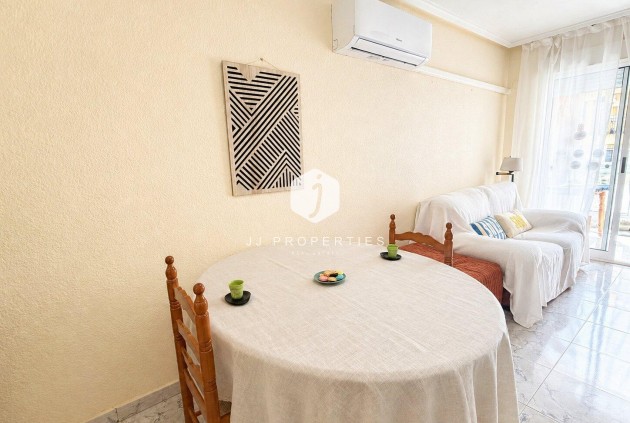 D'occasion - Appartement -
Torrevieja - Habaneras