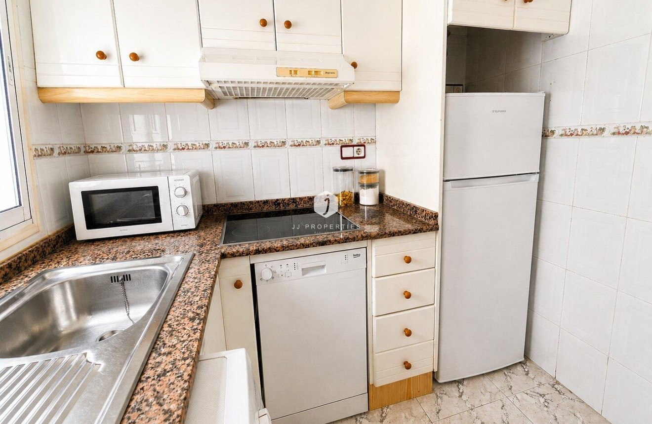 D'occasion - Appartement -
Torrevieja - Habaneras