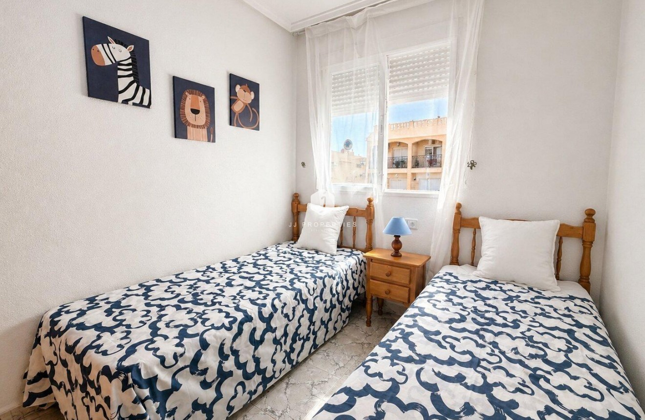 D'occasion - Appartement -
Torrevieja - Habaneras