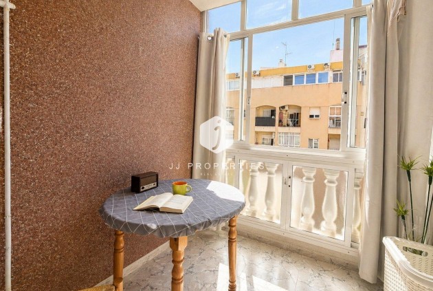 D'occasion - Appartement -
Torrevieja - Habaneras
