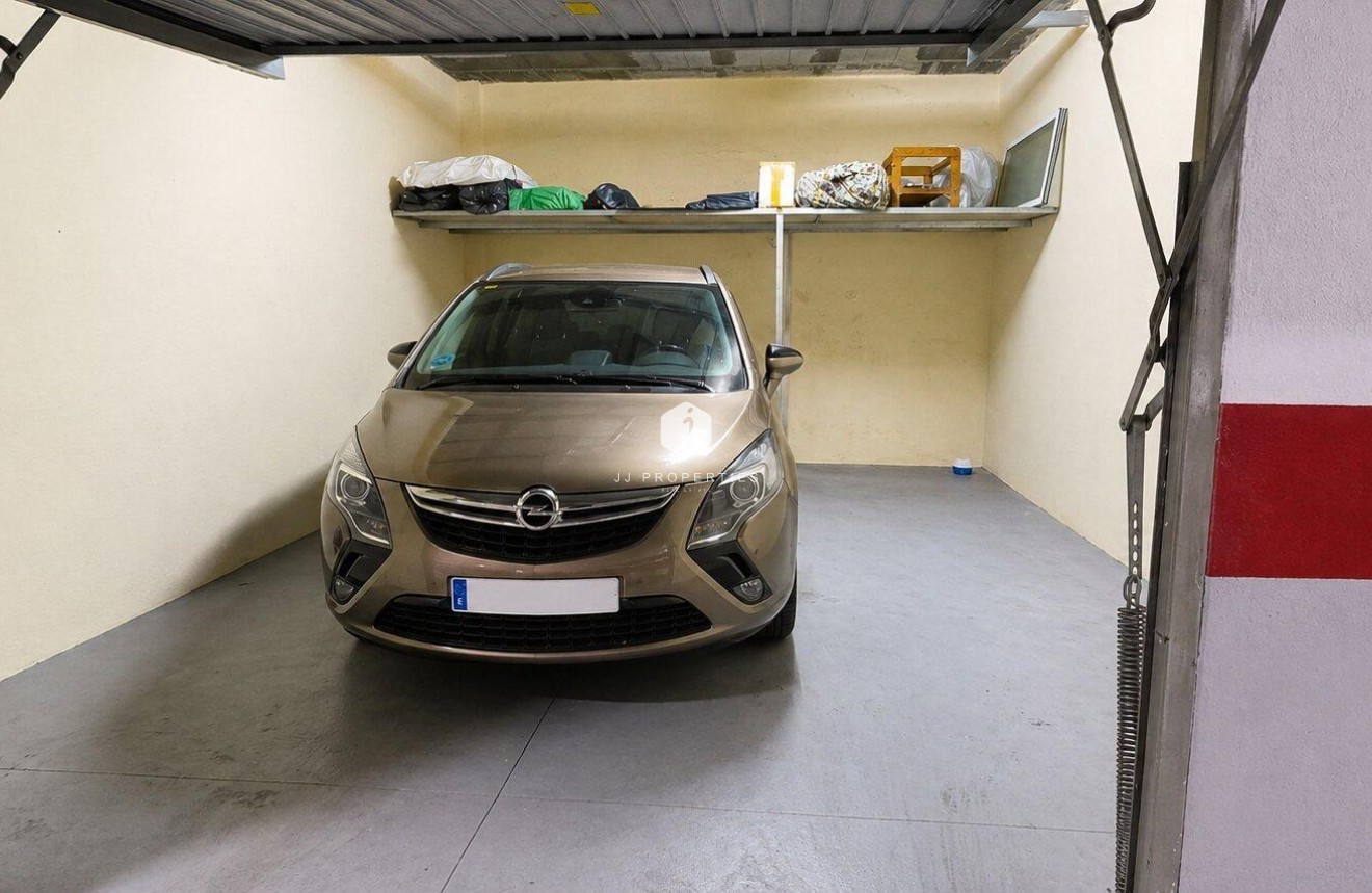 D'occasion - Appartement -
Torrevieja - Habaneras