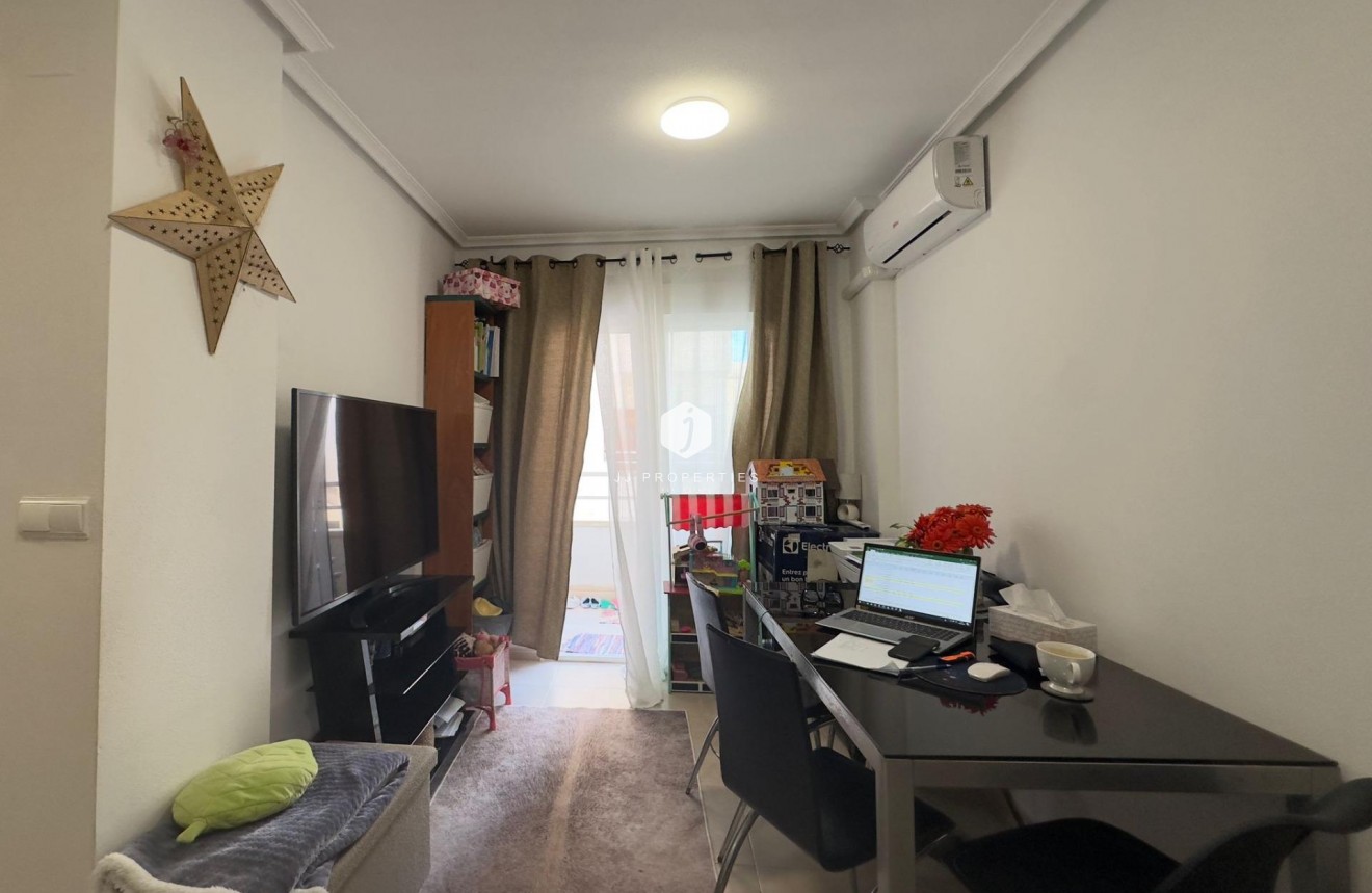 Aus zweiter Hand - Wohnung -
Torrevieja
