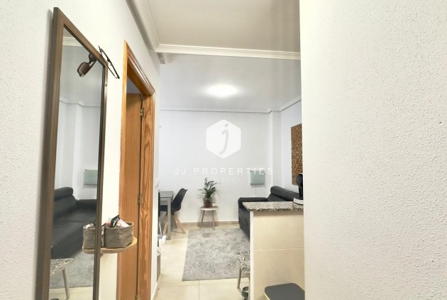 Aus zweiter Hand - Wohnung -
Torrevieja