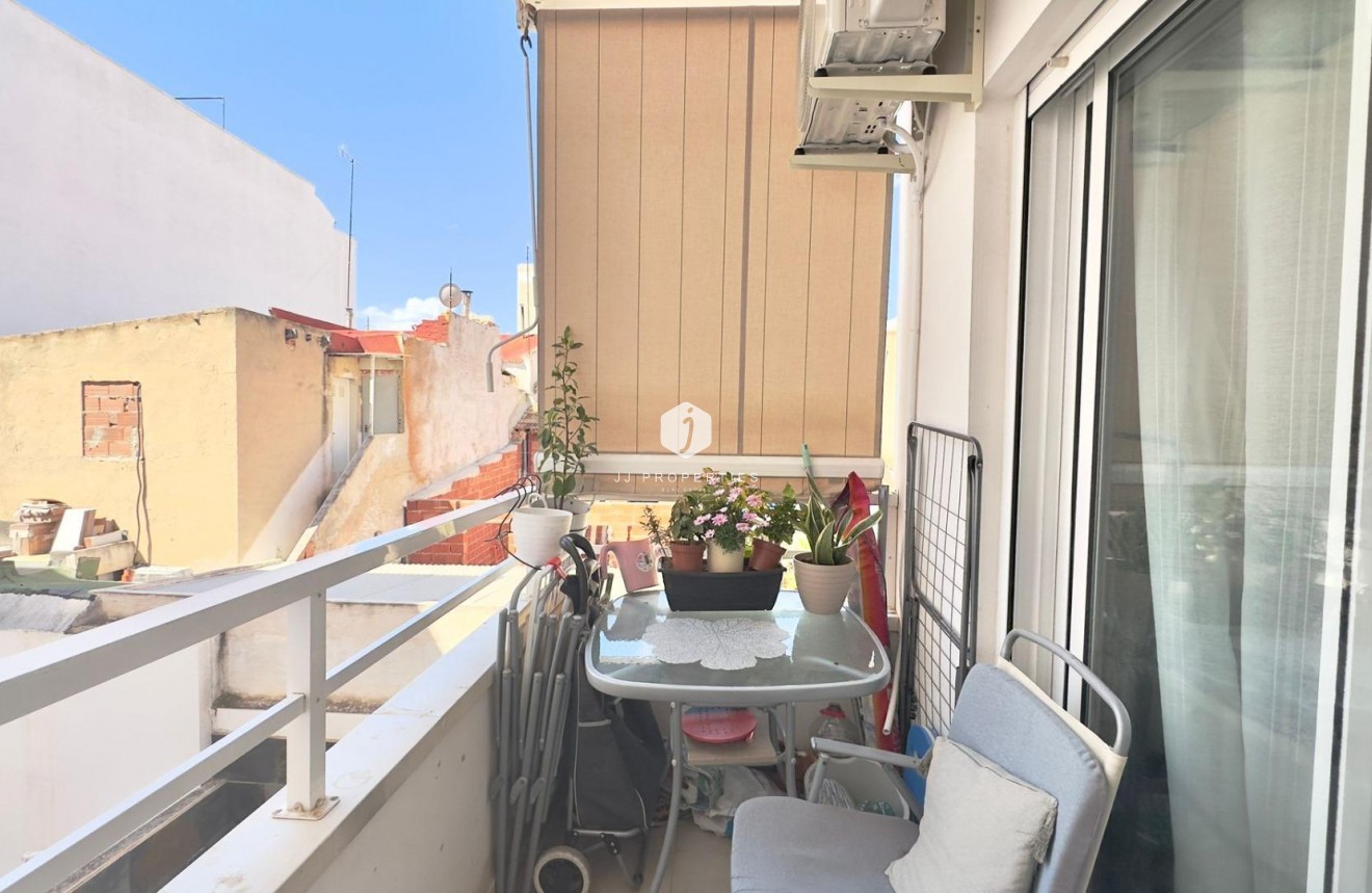 Aus zweiter Hand - Wohnung -
Torrevieja