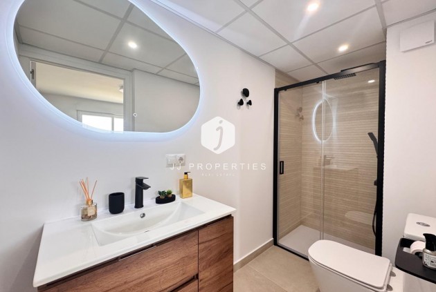 Segunda mano - Apartamento / piso -
Torrevieja - Acequion