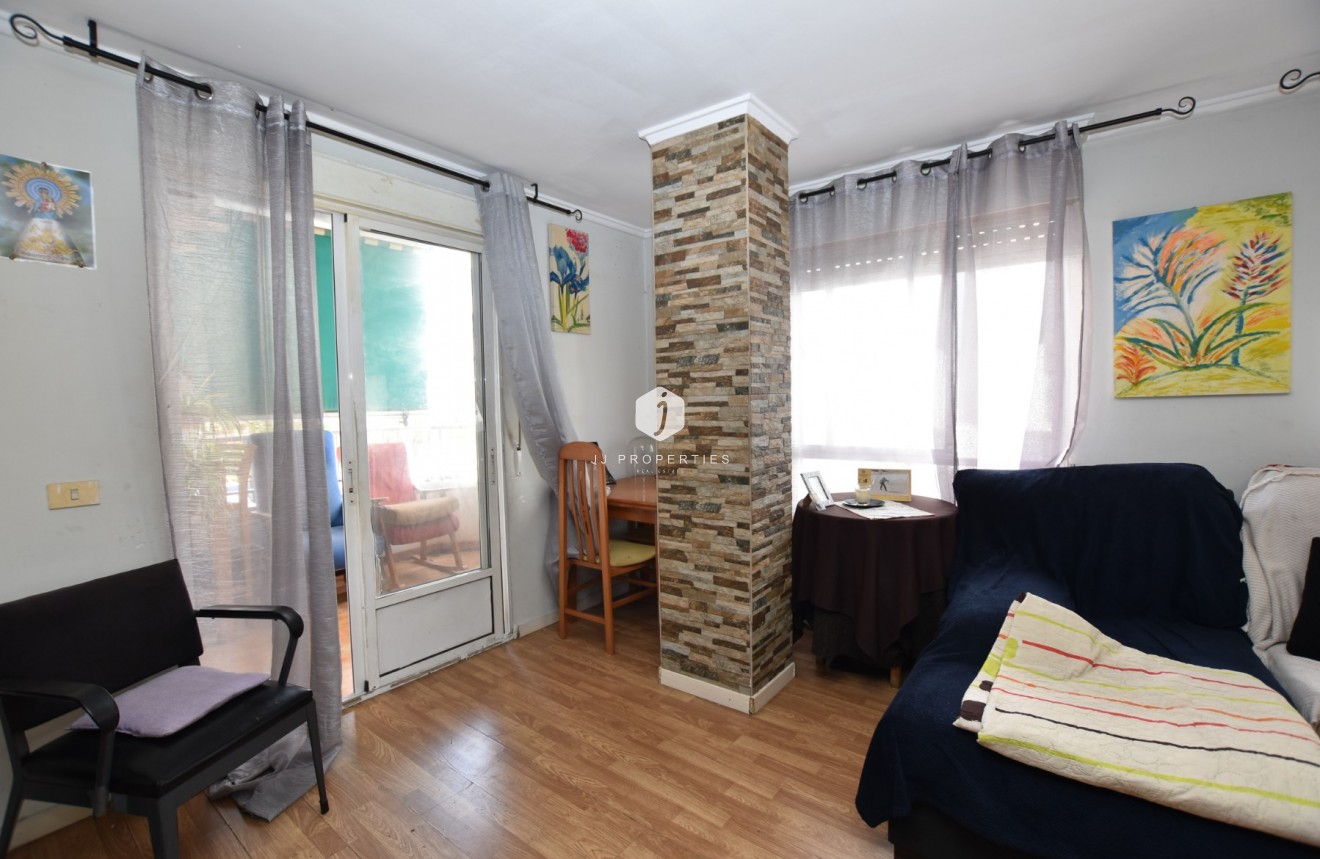 D'occasion - Appartement -
Torrevieja - Costa Blanca
