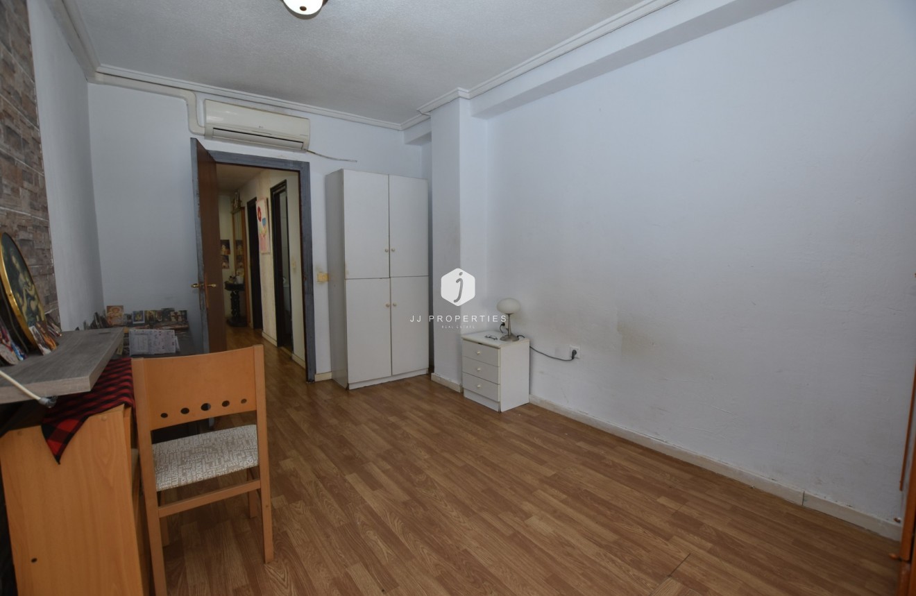 D'occasion - Appartement -
Torrevieja - Costa Blanca