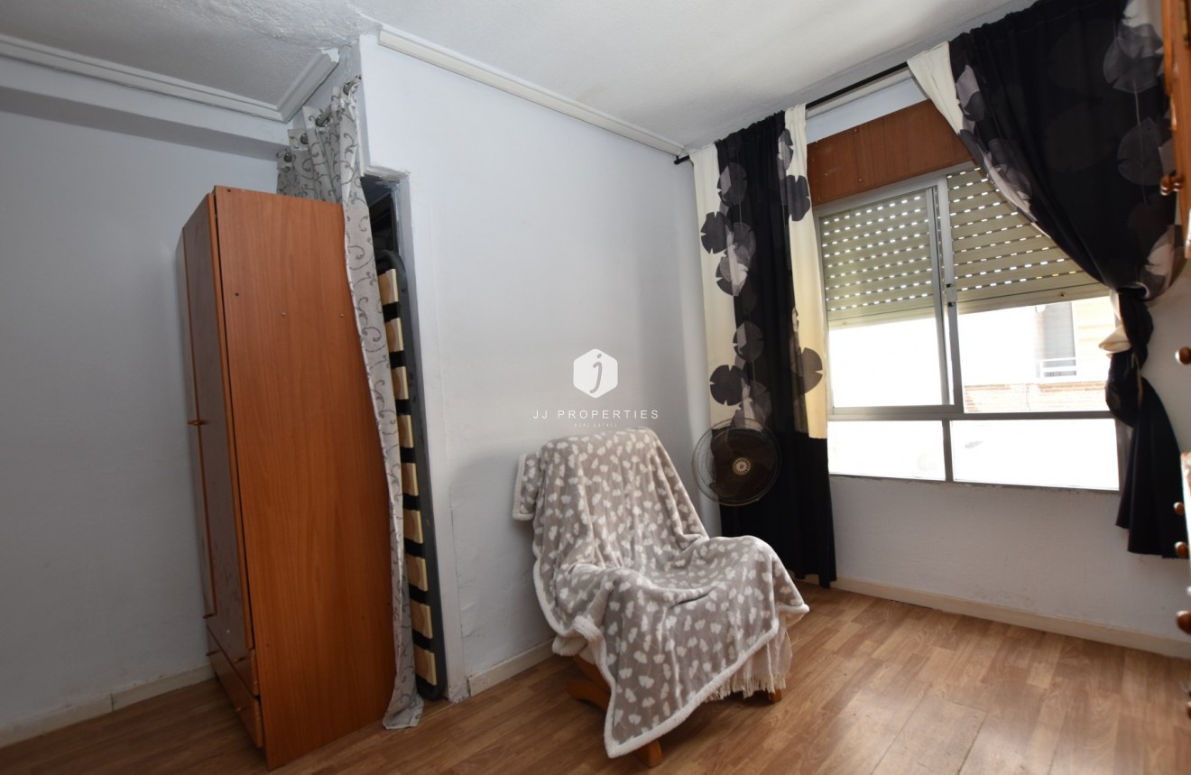 D'occasion - Appartement -
Torrevieja - Costa Blanca
