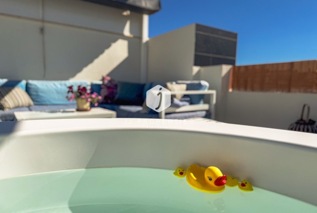 Tweedehands - Bungalow -
Los Altos - Costa Blanca