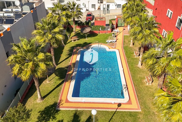 Tweedehands - Bungalow -
Los Altos - Costa Blanca