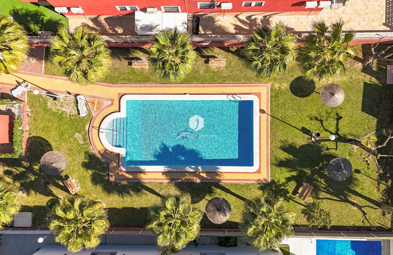 Tweedehands - Bungalow -
Los Altos - Costa Blanca