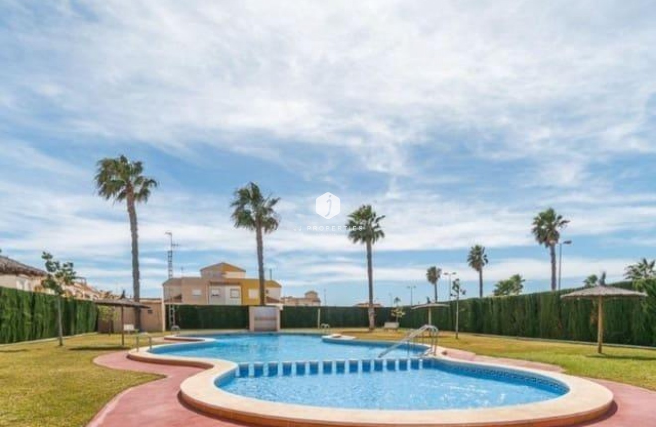 D'occasion - Bungalow -
Torrevieja - El Limonar