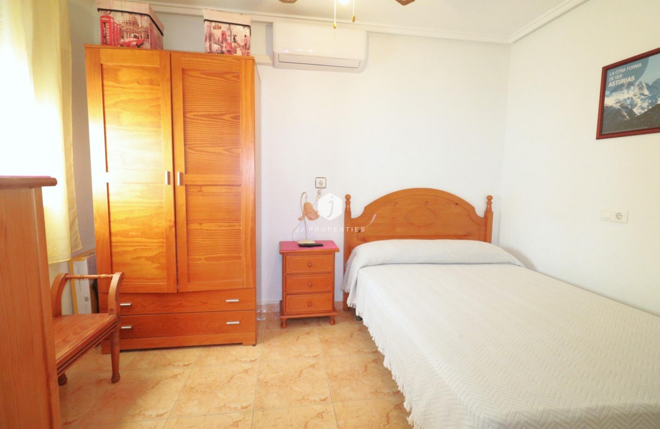 D'occasion - Bungalow -
Torrevieja - El Limonar