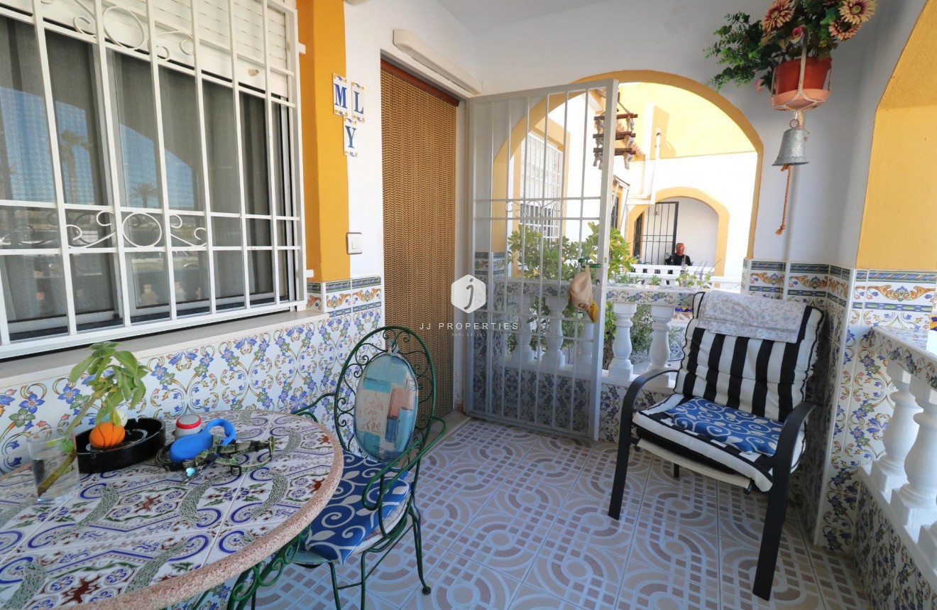 D'occasion - Bungalow -
Torrevieja - El Limonar