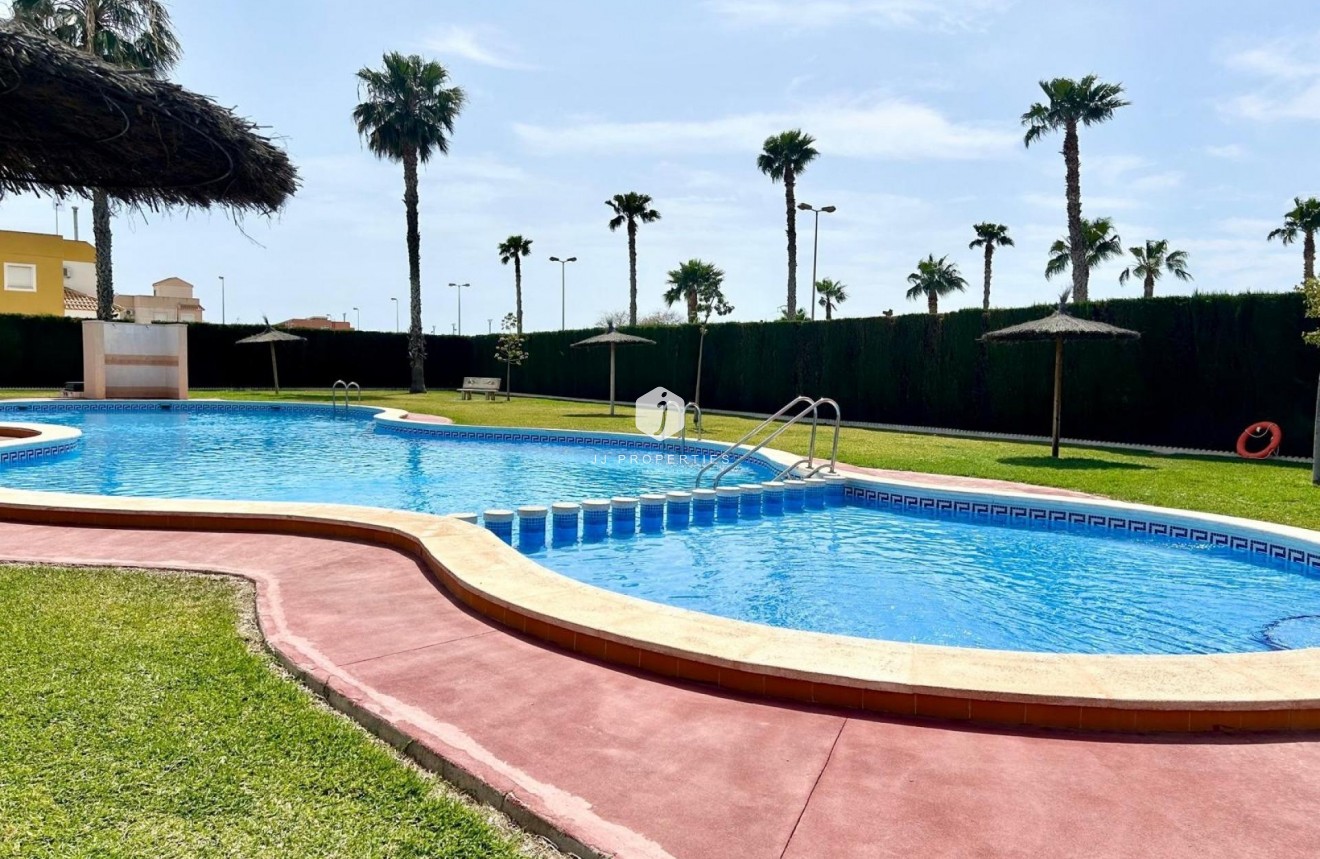D'occasion - Bungalow -
Torrevieja - El Limonar