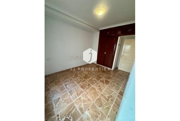 Aus zweiter Hand - Wohnung -
Torrevieja - Centro