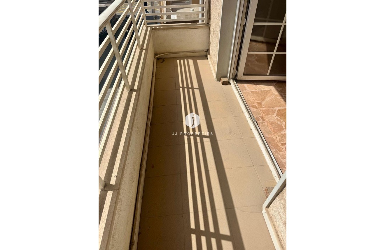 Aus zweiter Hand - Wohnung -
Torrevieja - Centro