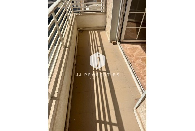 Aus zweiter Hand - Wohnung -
Torrevieja - Centro