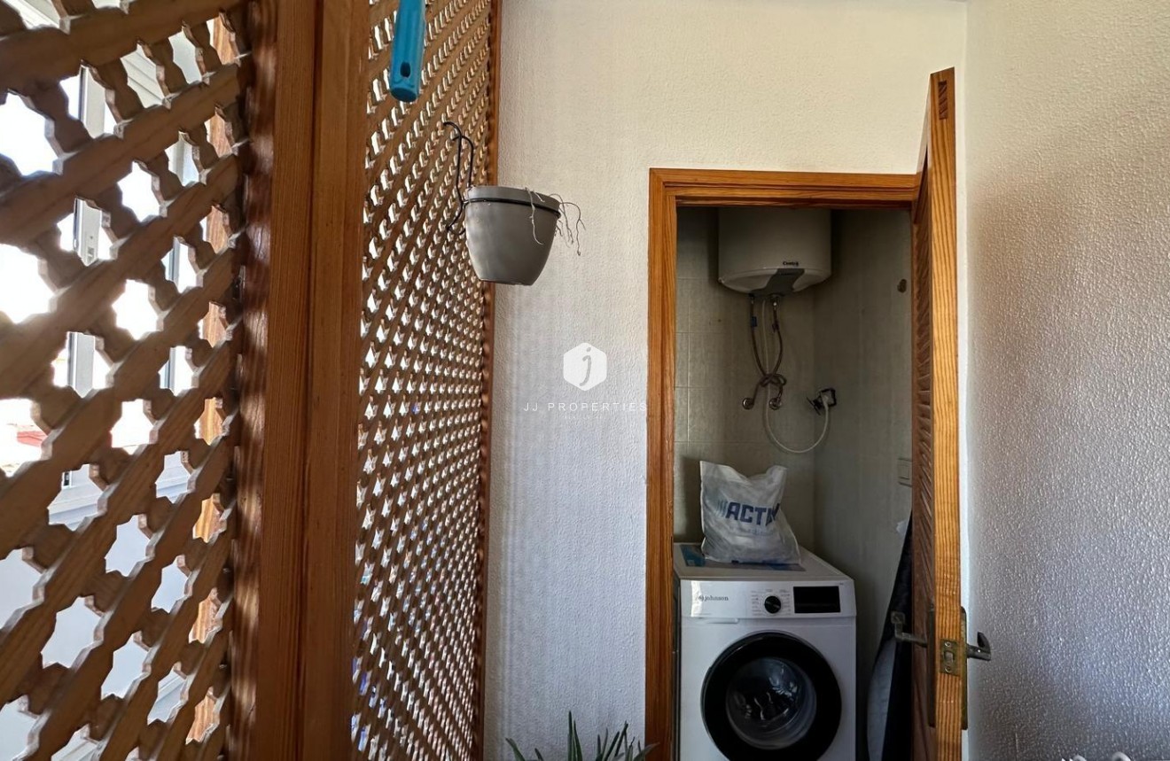 D'occasion - Appartement -
Torrevieja - Centro