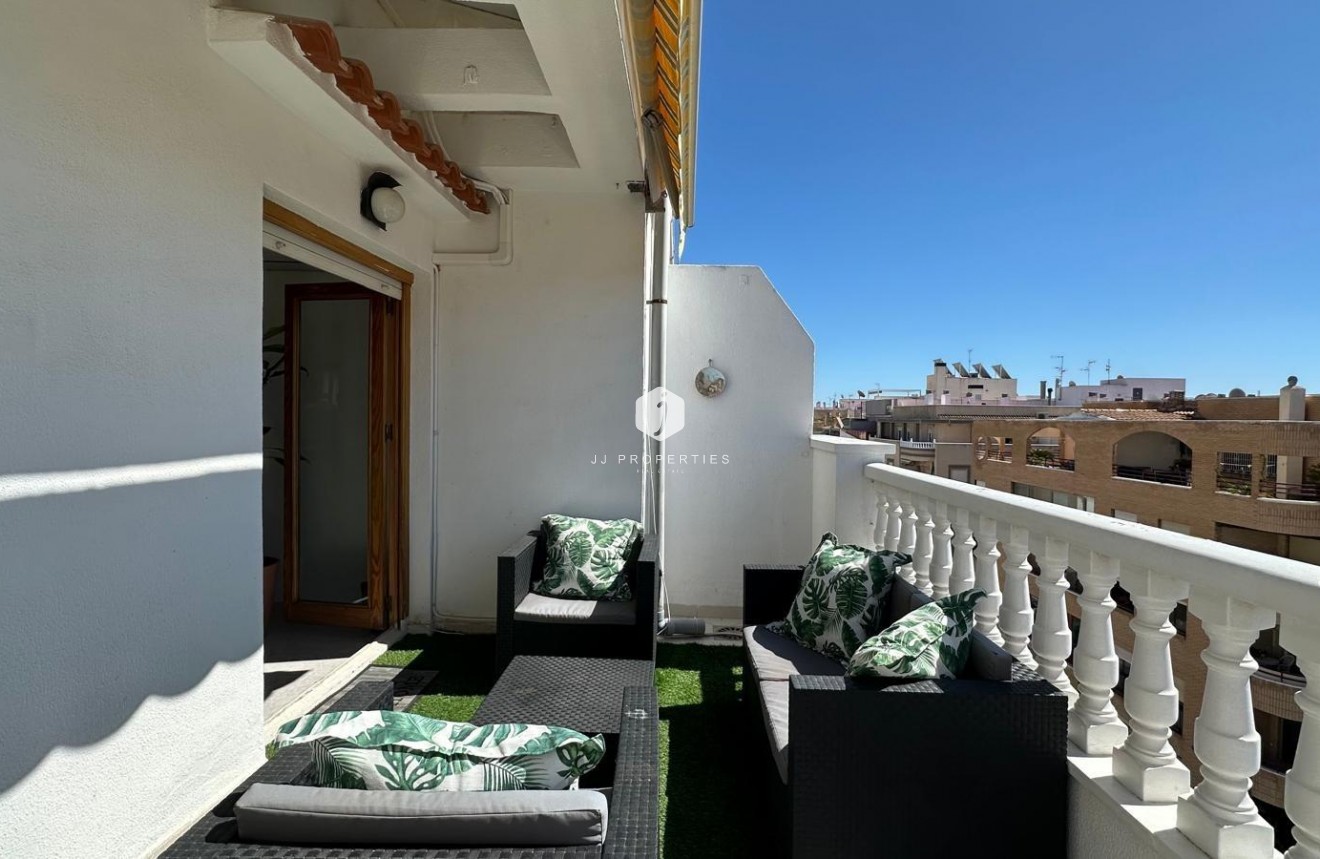 D'occasion - Appartement -
Torrevieja - Centro