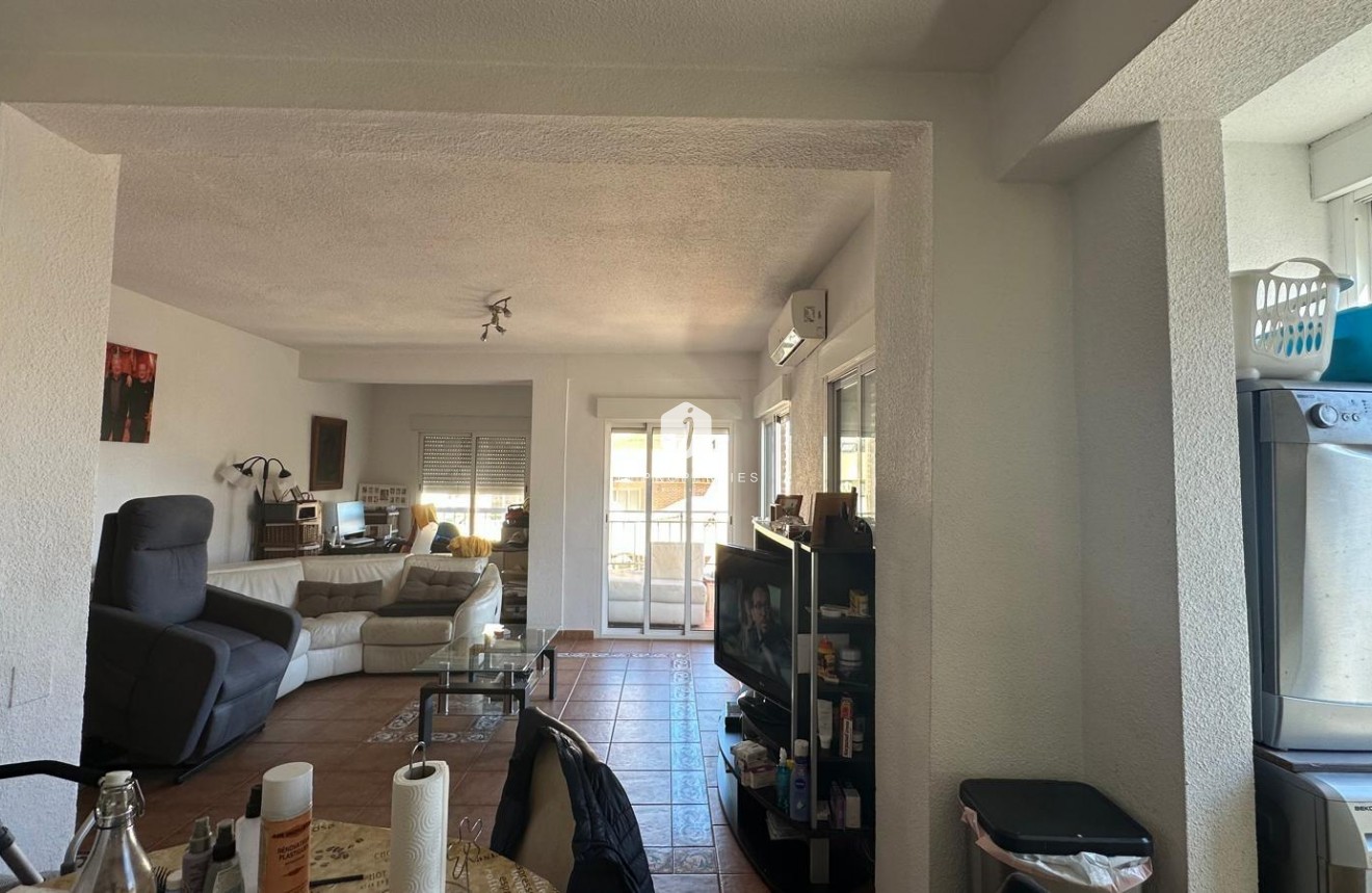 Segunda mano - Apartamento / piso -
Torrevieja - Estacion de autobuses