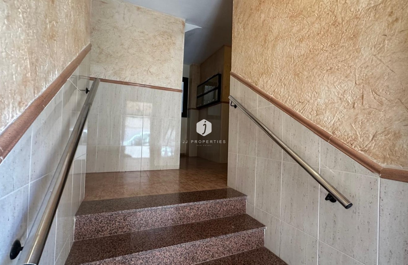 Segunda mano - Apartamento / piso -
Torrevieja - Estacion de autobuses