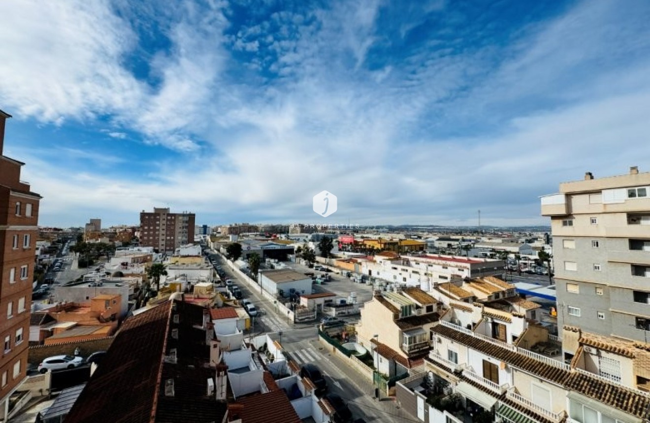 D'occasion - Appartement -
Torrevieja - Costa Blanca