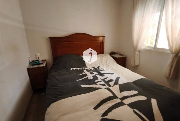 Aus zweiter Hand - Wohnung -
Torrevieja - Estacion de autobuses