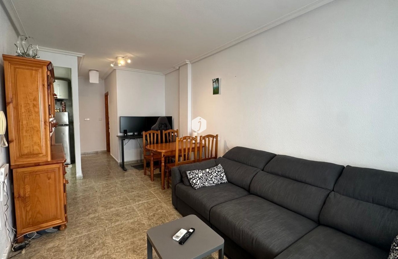 Aus zweiter Hand - Wohnung -
Torrevieja - Estacion de autobuses