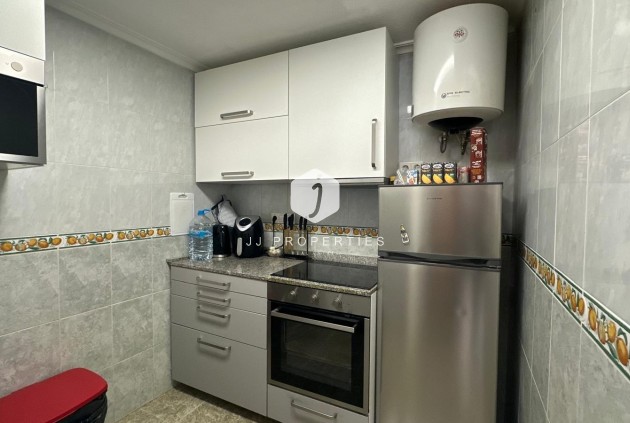 Aus zweiter Hand - Wohnung -
Torrevieja - Estacion de autobuses