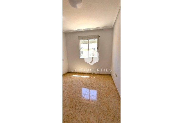 D'occasion - Attique -
Torrevieja - Playa de los Locos