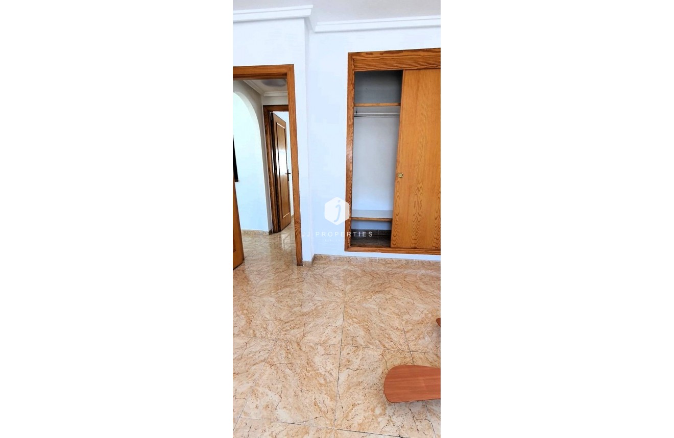 D'occasion - Attique -
Torrevieja - Playa de los Locos