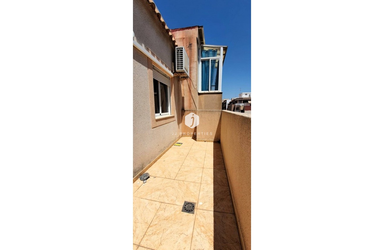 D'occasion - Attique -
Torrevieja - Playa de los Locos